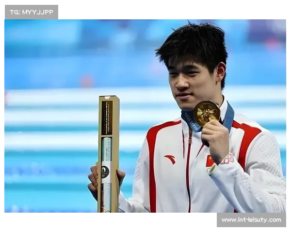 巴黎奥运铜牌战孟令哲凭三次抱腿转移锁定胜局胜利秘诀